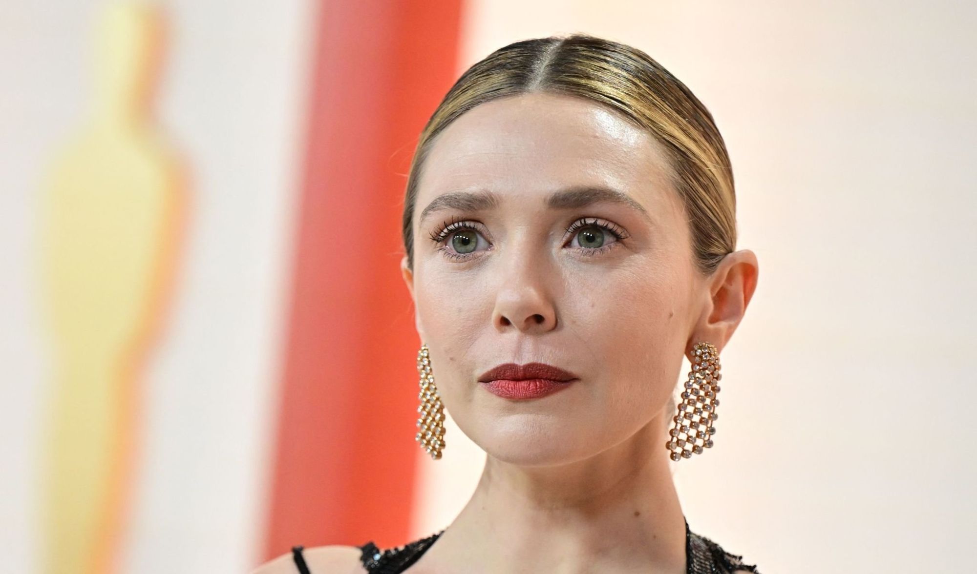 MAR 12TH | 95TH ANNUAL ACADEMY AWARDS - ARRIVALS - 008 - Elizabeth