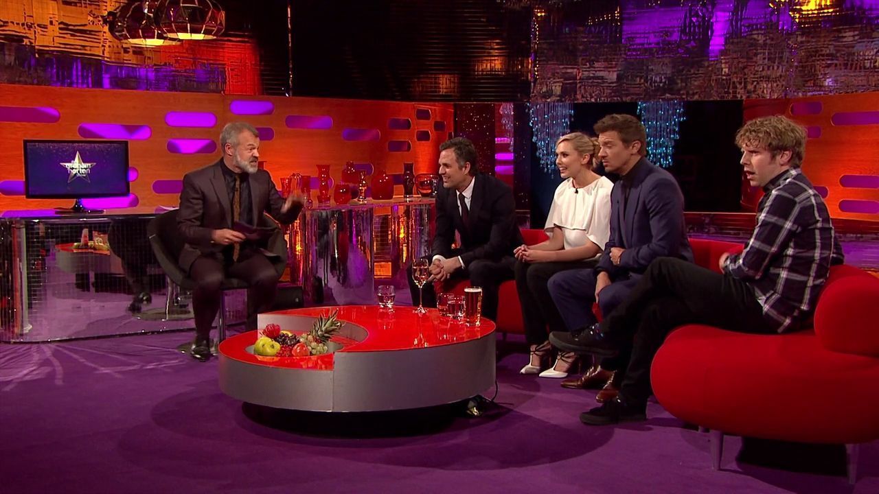 04-25-2015-GrahamNortonShow-025.jpg