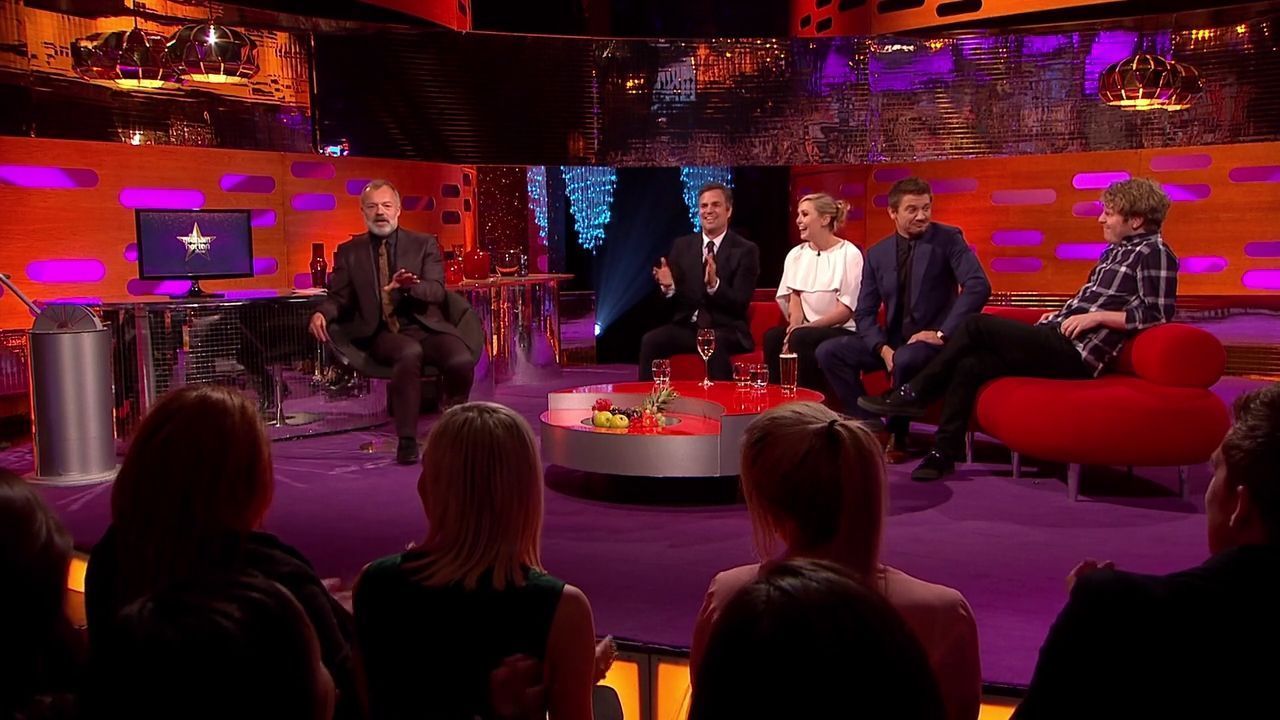 04-25-2015-GrahamNortonShow-029.jpg