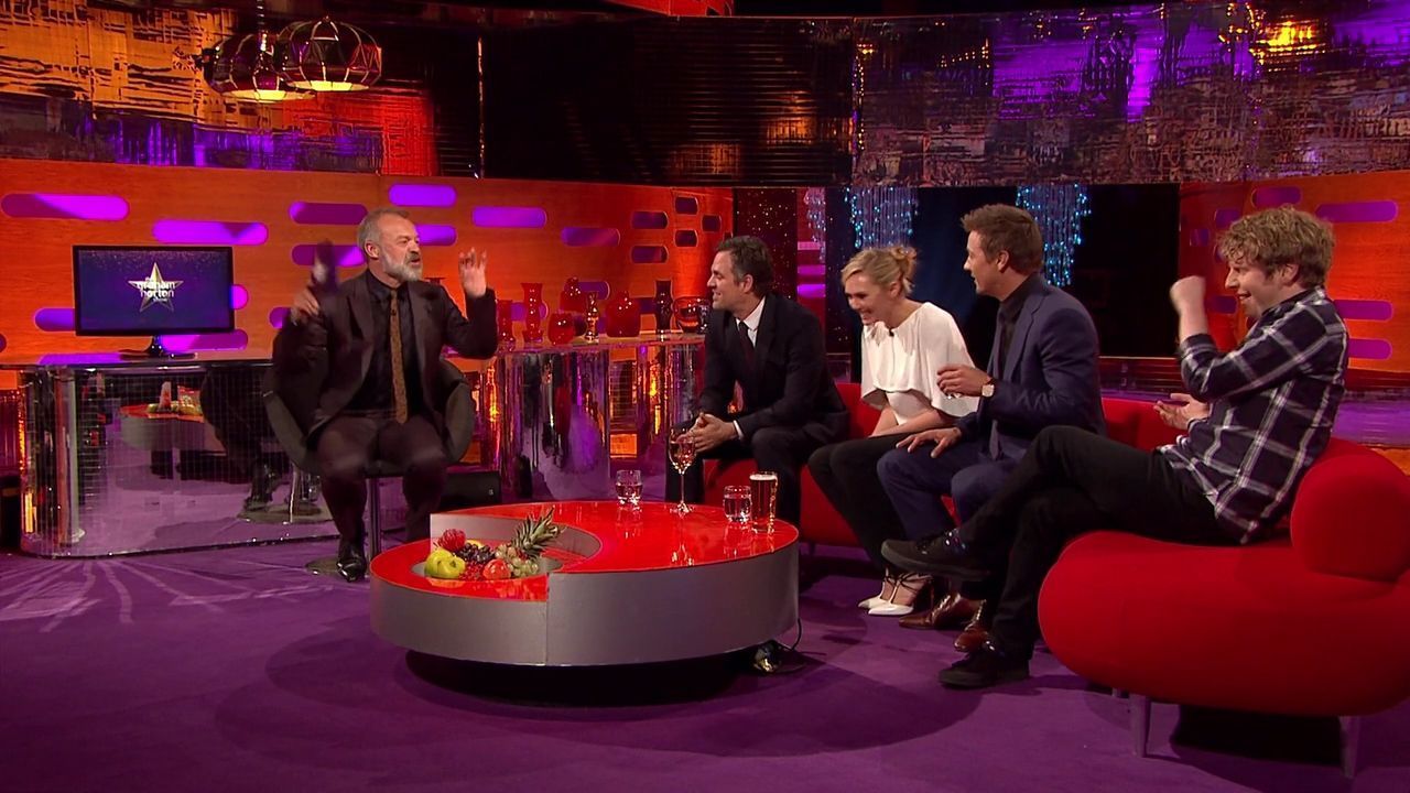 04-25-2015-GrahamNortonShow-037.jpg