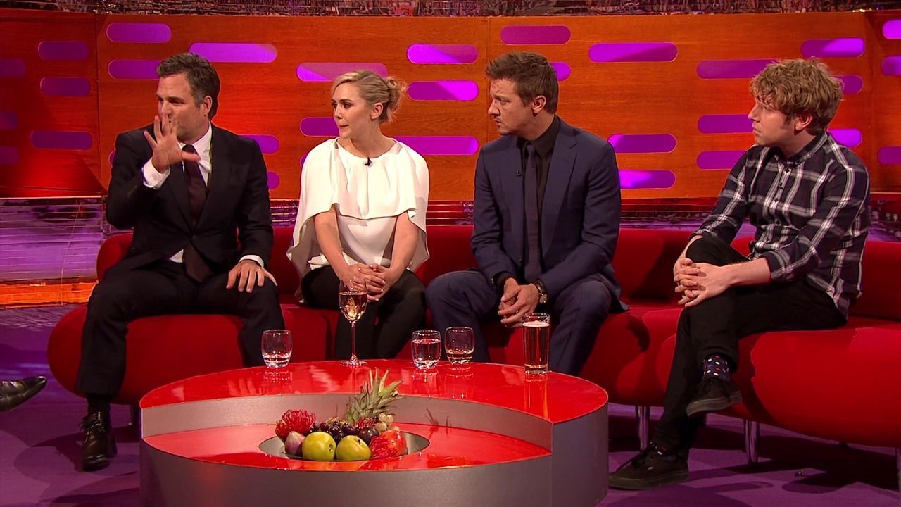 04-25-2015-GrahamNortonShow-084.jpg