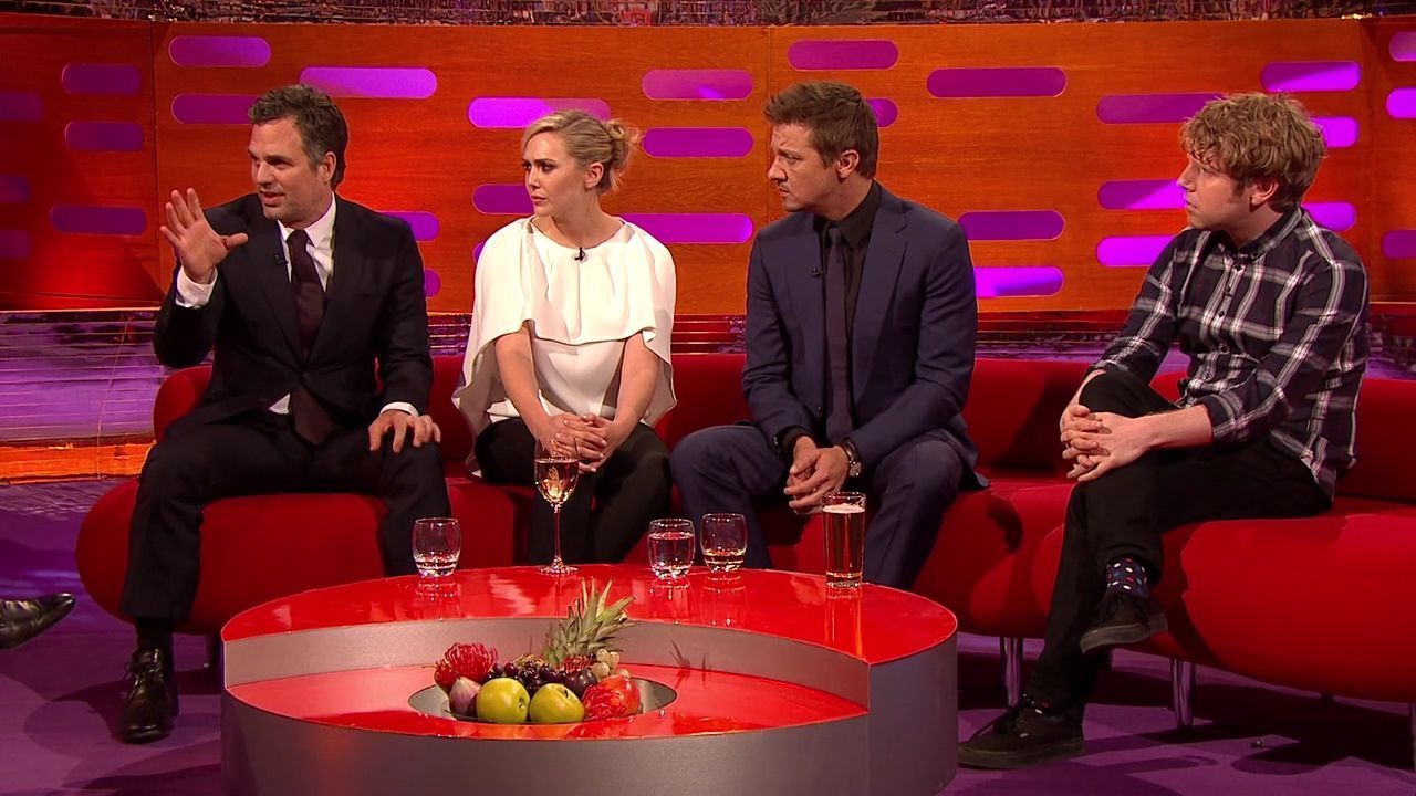 04-25-2015-GrahamNortonShow-086.jpg