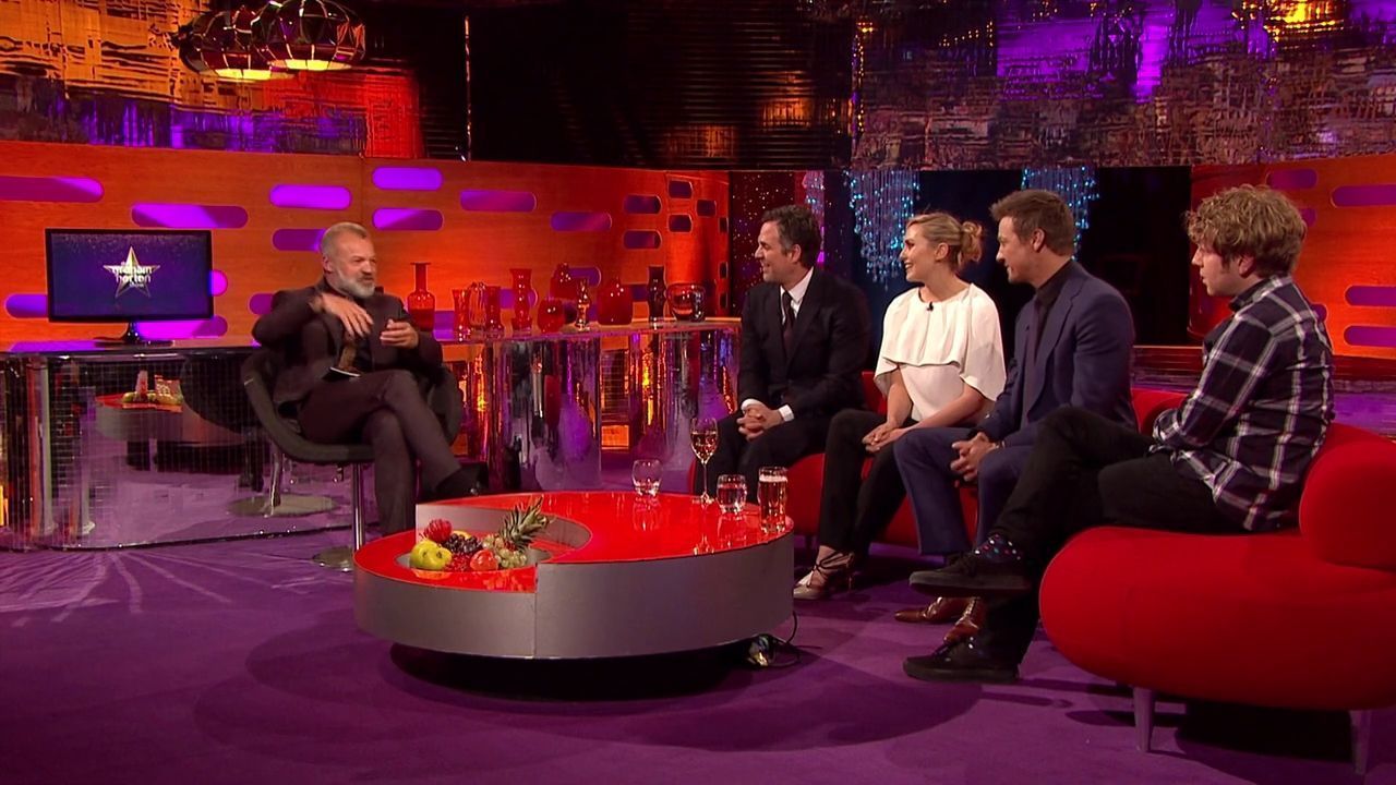 04-25-2015-GrahamNortonShow-108.jpg