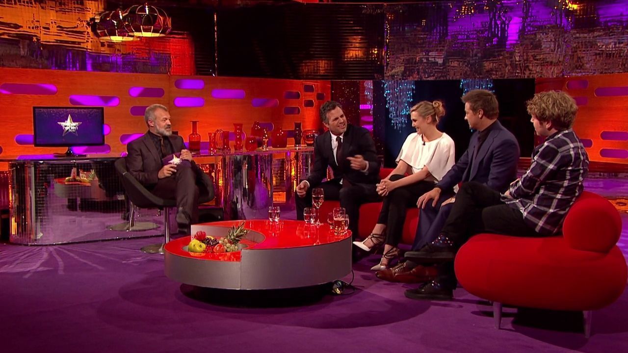 04-25-2015-GrahamNortonShow-169.jpg