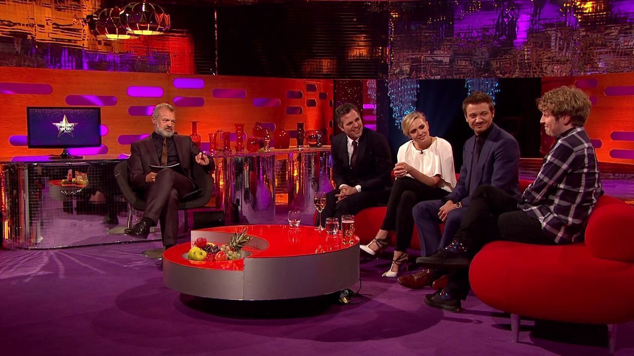 04-25-2015-GrahamNortonShow-181.jpg