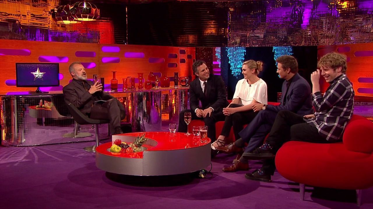 04-25-2015-GrahamNortonShow-264.jpg