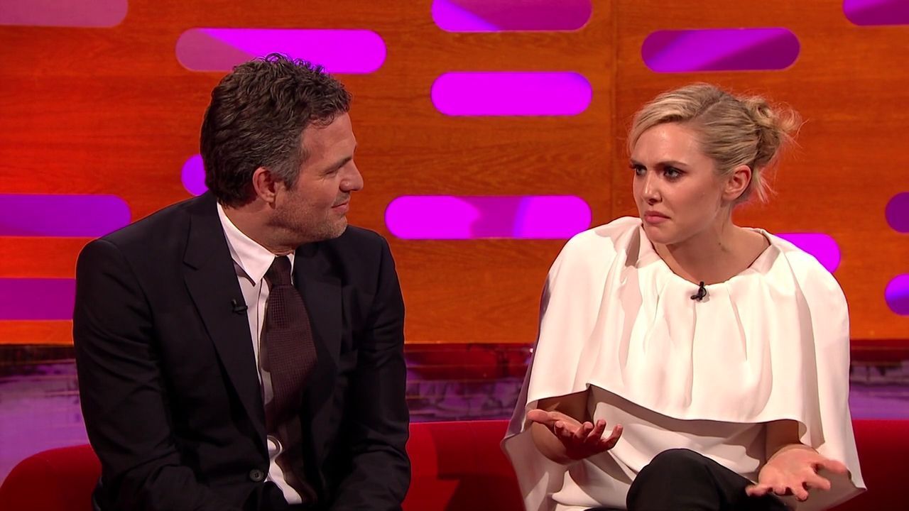 04-25-2015-GrahamNortonShow-320.jpg