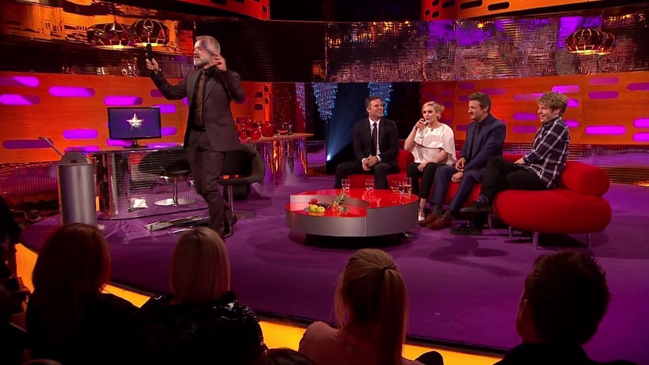 04-25-2015-GrahamNortonShow-435.jpg