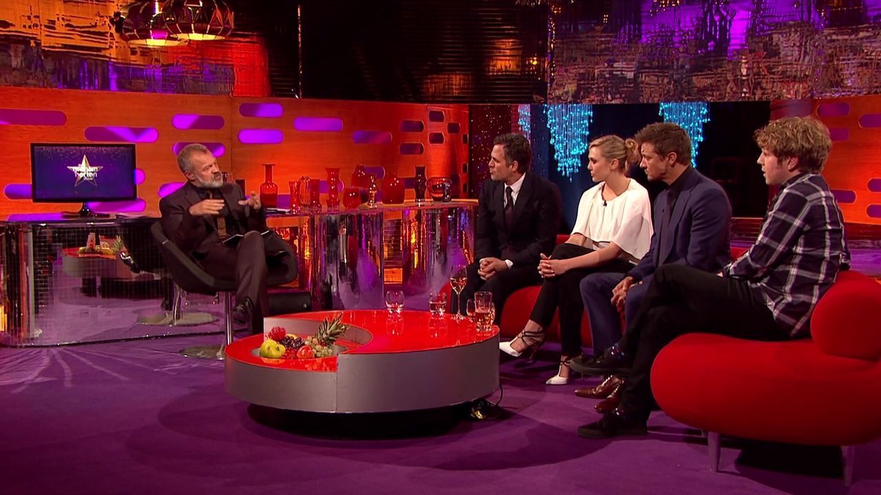 04-25-2015-GrahamNortonShow-478.jpg