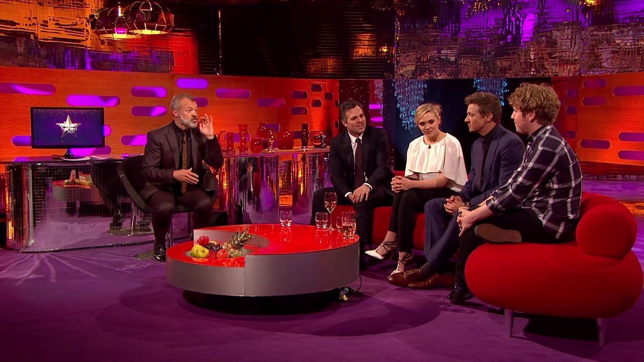 04-25-2015-GrahamNortonShow-552.jpg