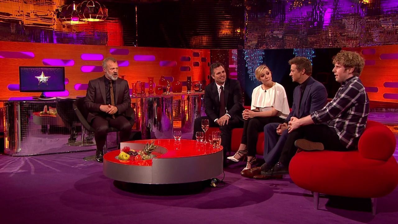 04-25-2015-GrahamNortonShow-555.jpg