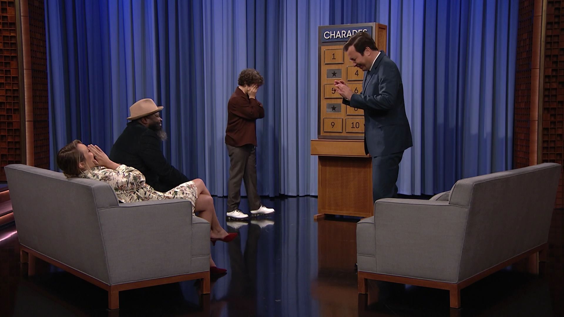 2022-06-29-TonightShowStarringJimmyFallon-130.jpg